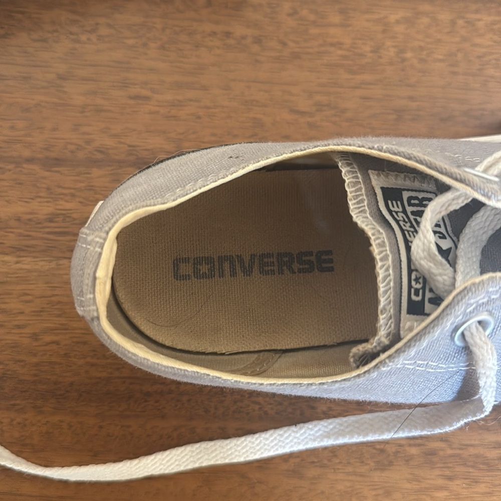 Converse - Picture 3 of 5